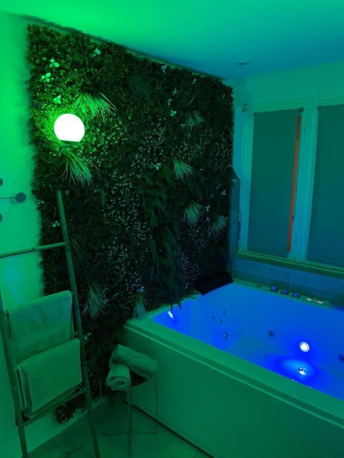 L'Extasia Appartement,Spa Jacuzzi Grenoble Esterno foto